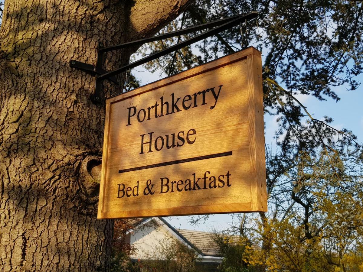 Porthkerry House Bed And Breakfast Little Budworth Extérieur photo